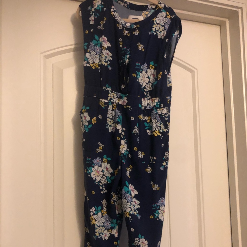 4t long Old Navy floral jumpsuit